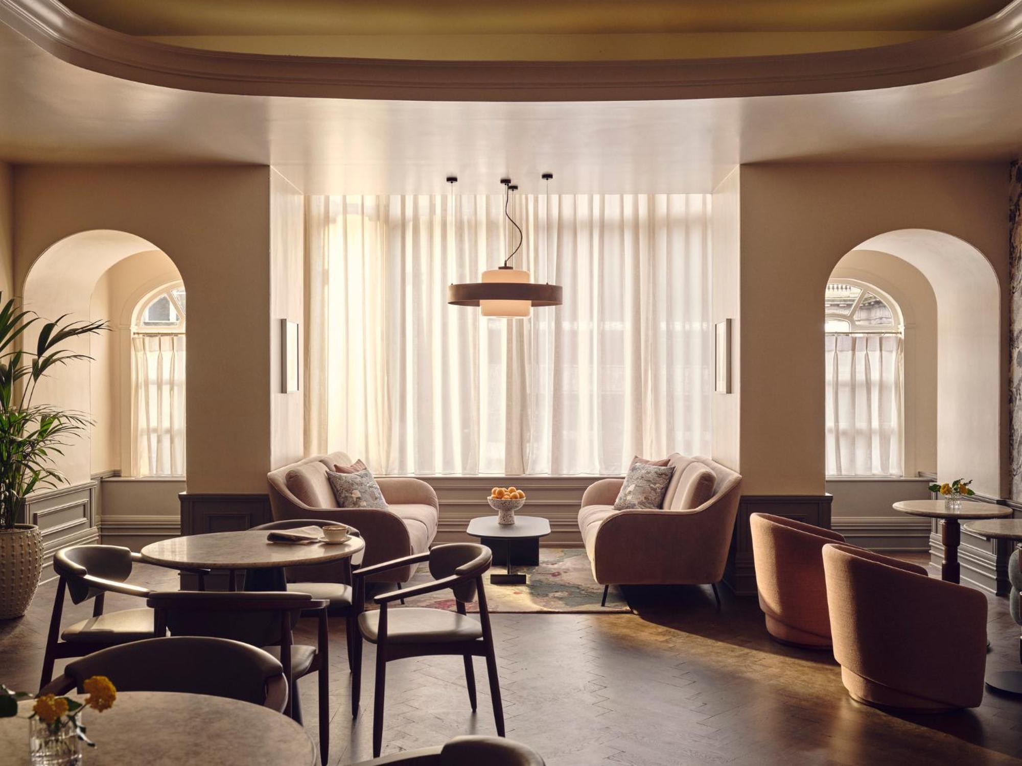 Hotel Intercontinental Edinburgh The George By Ihg Exteriér fotografie The Lounge at The Ivy, St John's Wood