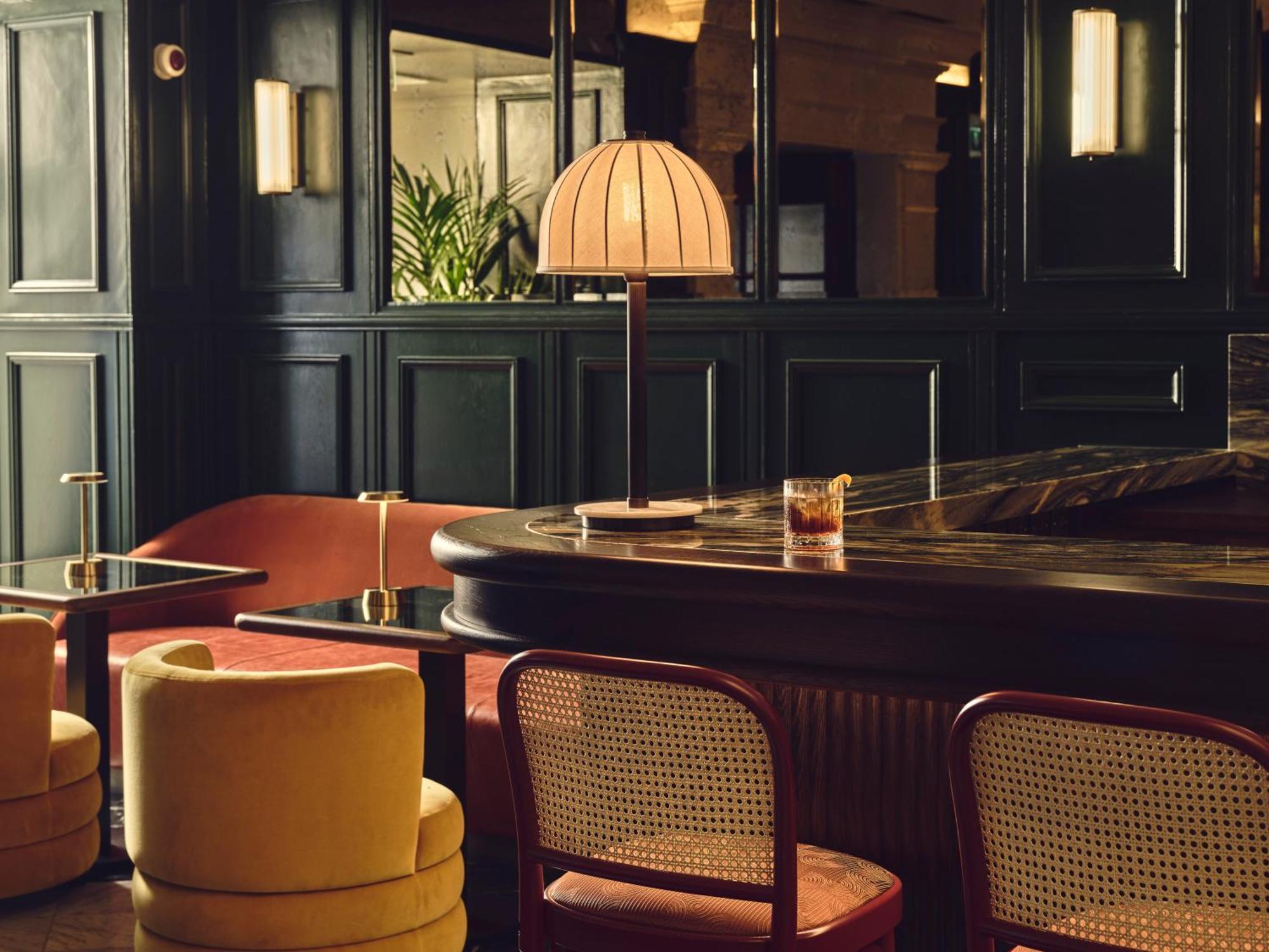 Hotel Intercontinental Edinburgh The George By Ihg Exteriér fotografie The bar at the restaurant