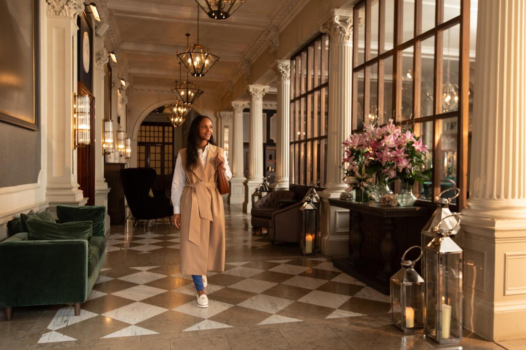 Hotel Intercontinental Edinburgh The George By Ihg Exteriér fotografie The hotel's lobby