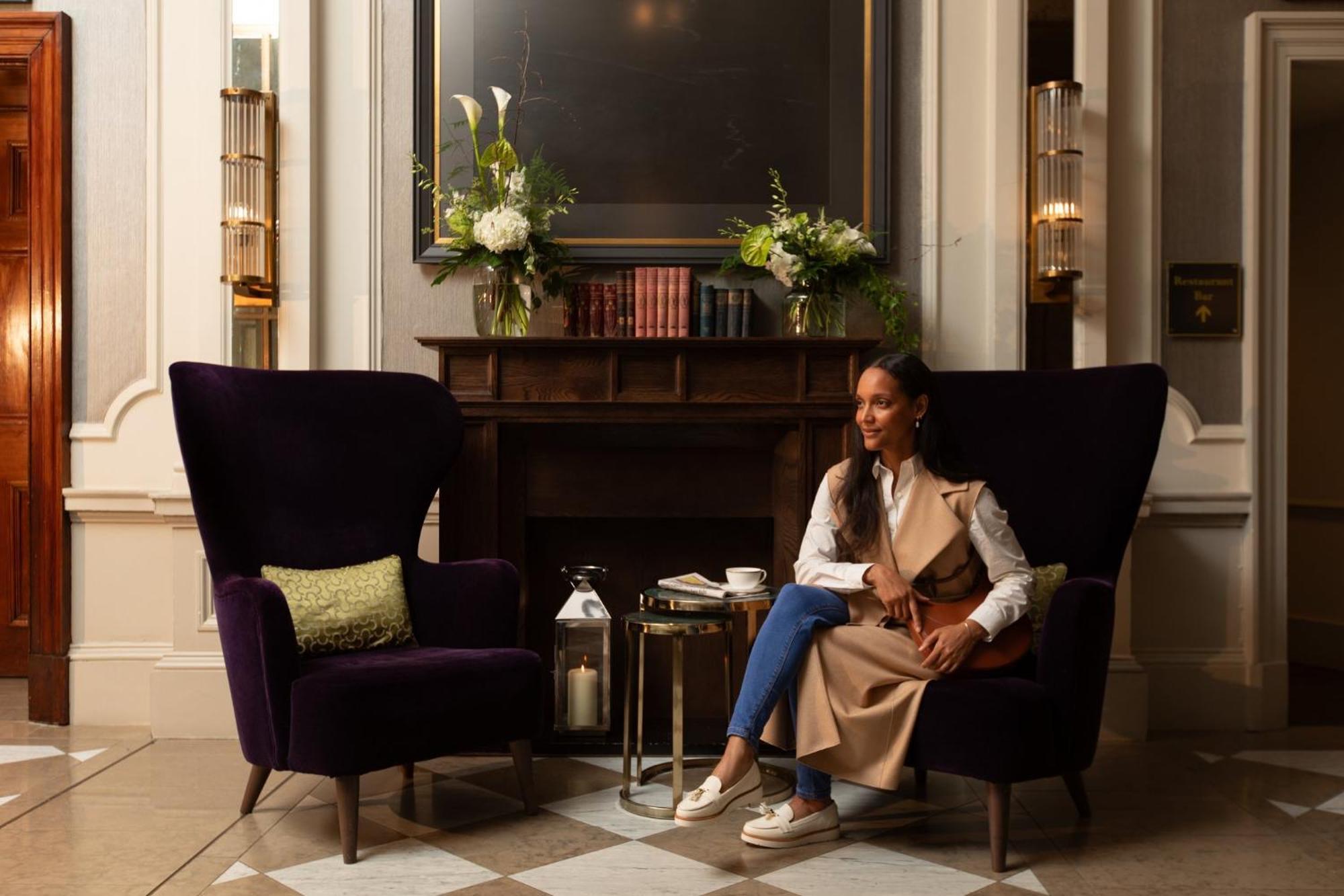 Hotel Intercontinental Edinburgh The George By Ihg Exteriér fotografie The Library at The Ivy Collection